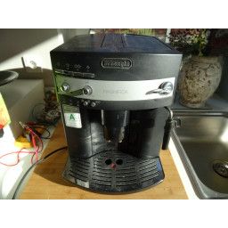 DeLonghi ESAM 3000.B Magnifica Open